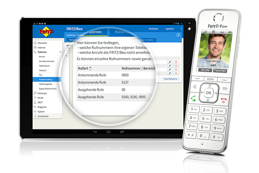 FRITZ!Box Benutzeroberfläche auf Tablet mit Telefonfunktionen und FRITZ!Fon abgebildet.