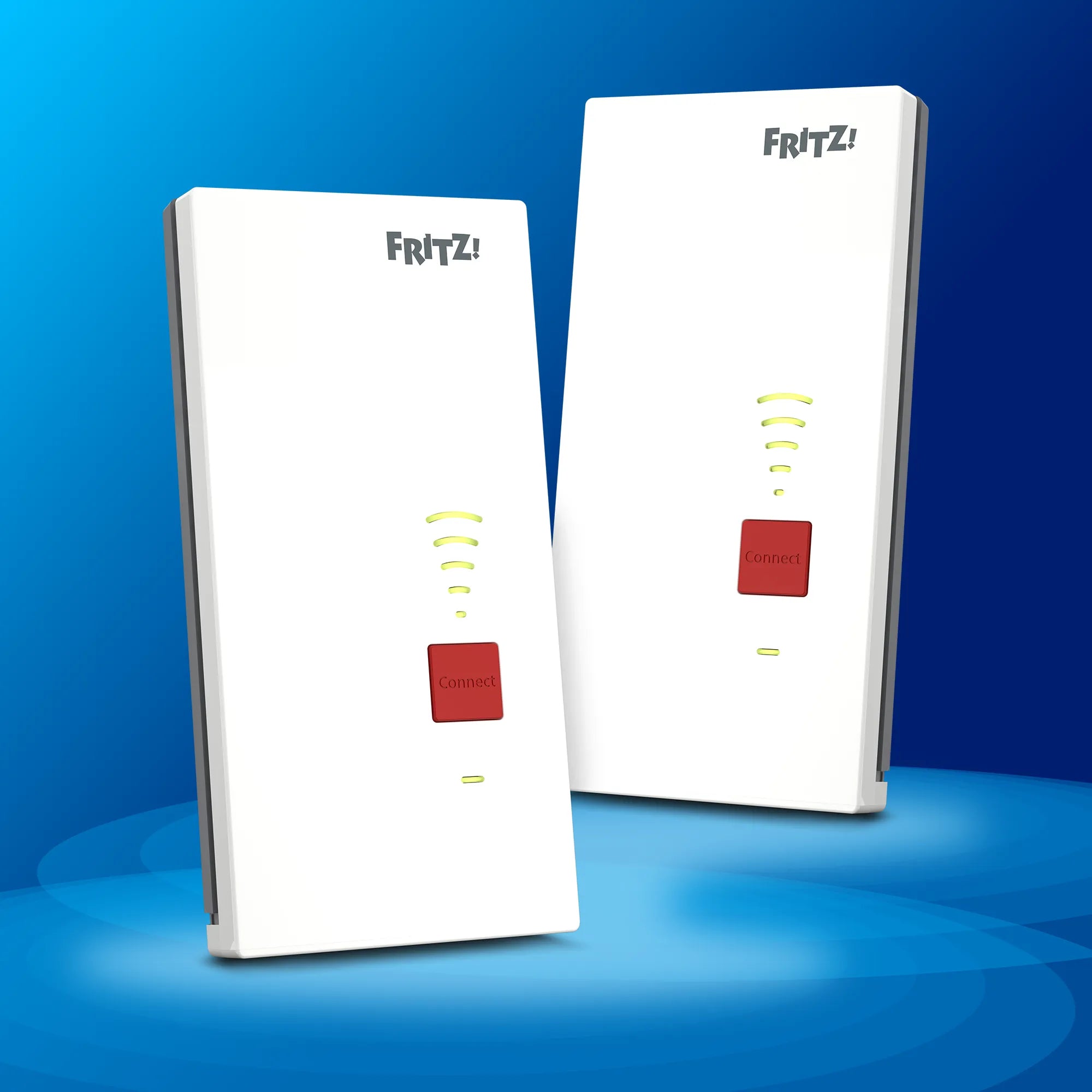FRITZ!Mesh Set 2700, zwei Mesh Repeater auf blauem Hintergrund