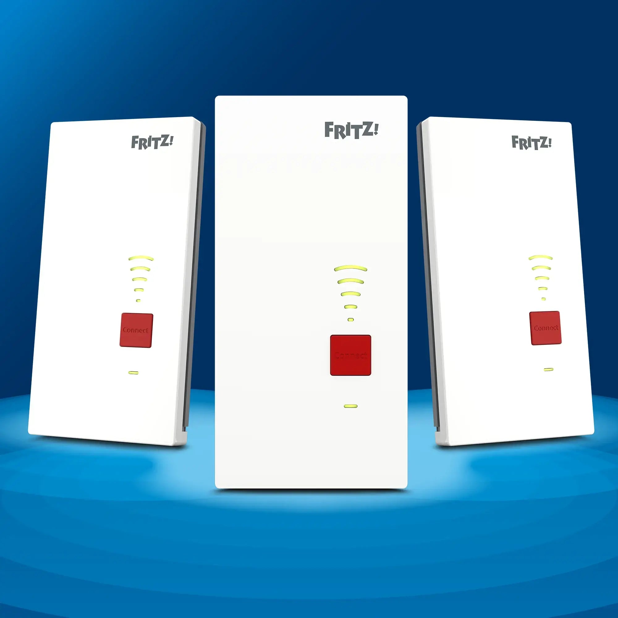 FRITZ!Mesh Set 2700, drei Mesh Repeatern auf blauem Hintergrund