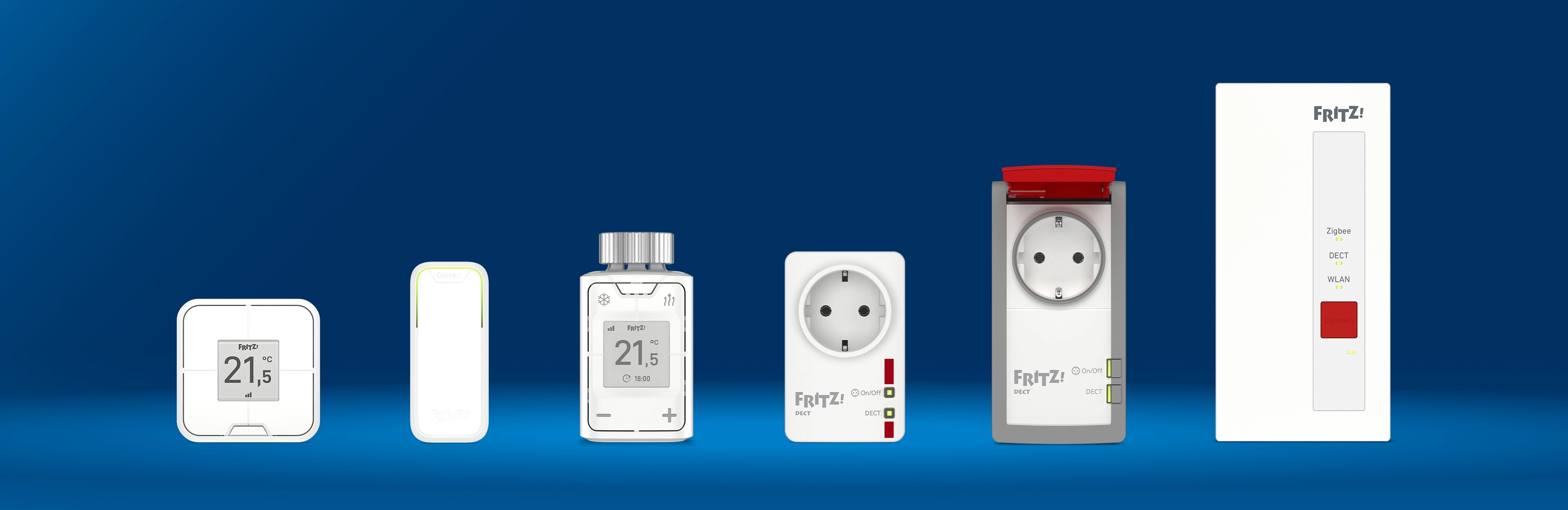 Verschiedene smart home Geräte von fairT, darunter Thermometer, Steckdose und Telefone auf blauem Hintergrund.