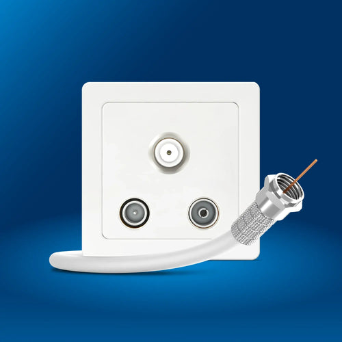 Telekommunikationsanschlussdose mit Kabel und Stecker auf blauem Hintergrund.